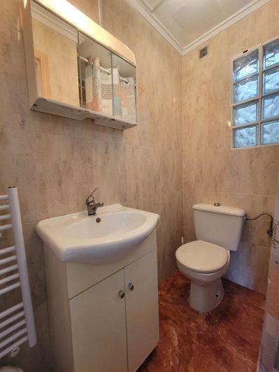 Image No.17-2 Bed Townhouse for sale