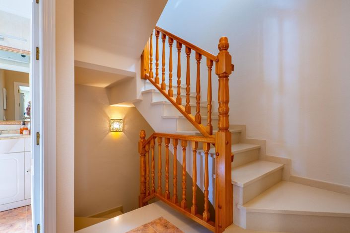 Image No.18-2 Bed Townhouse for sale