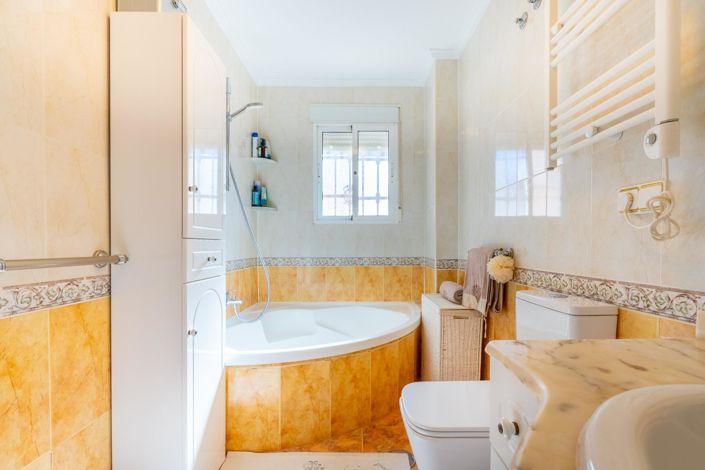 Image No.20-2 Bed Duplex for sale