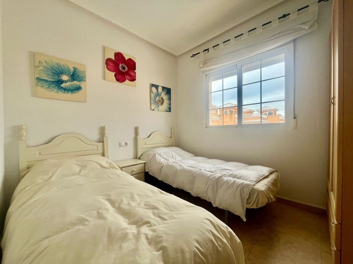 Image No.11-2 Bed Bungalow for sale