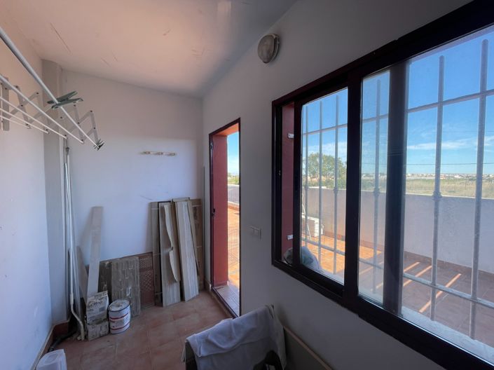 Image No.14-2 Bed Townhouse for sale