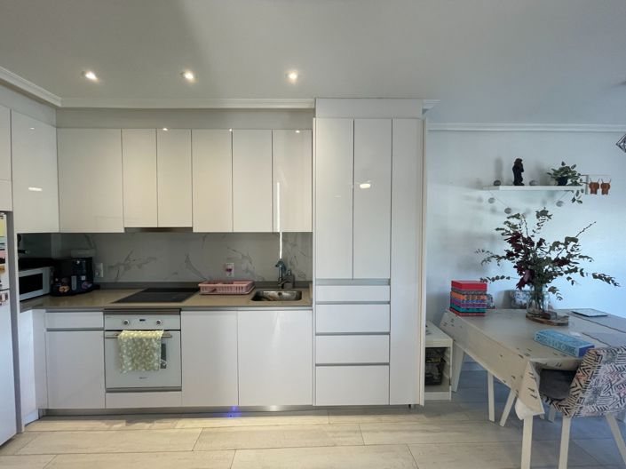 Image No.4-2 Bed Townhouse for sale