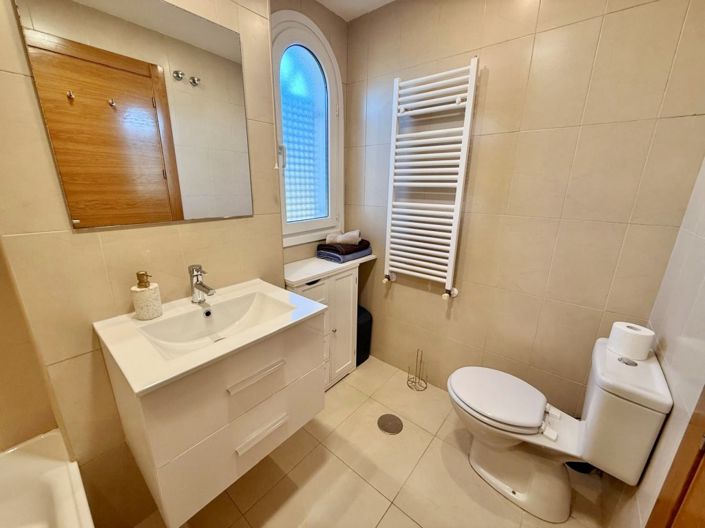 Image No.19-2 Bed Apartment for sale