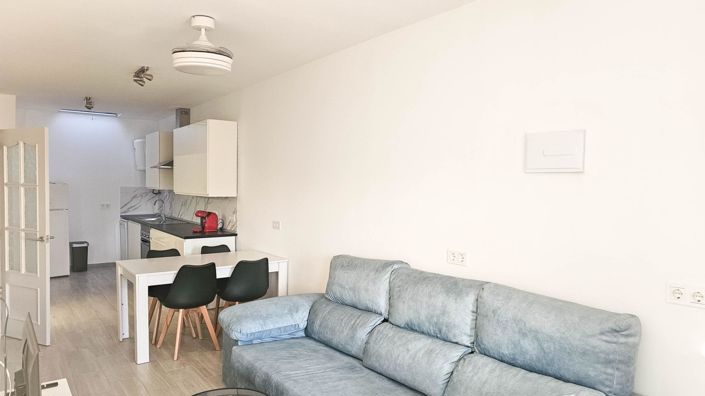 Image No.2-2 Bed Townhouse for sale