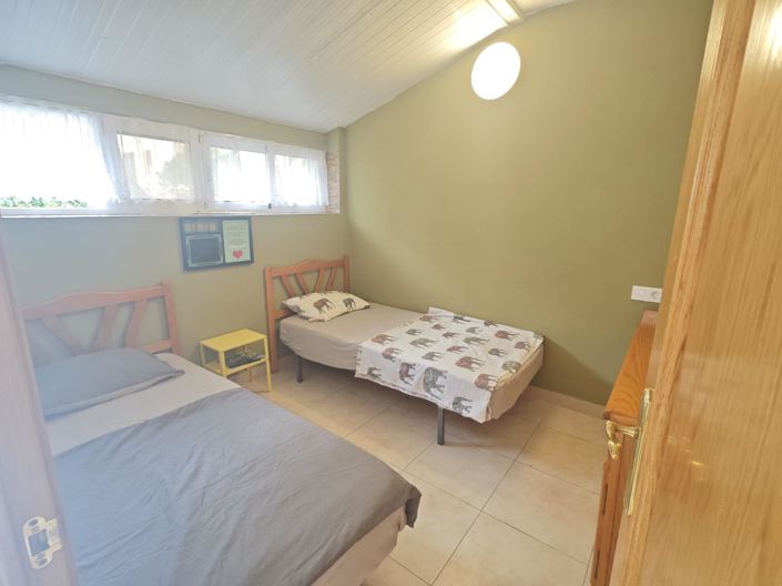 Image No.17-2 Bed Bungalow for sale