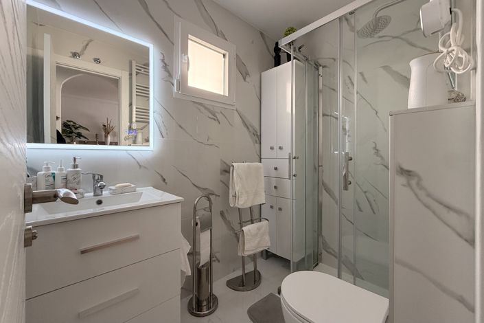 Image No.15-2 Bed Apartment for sale