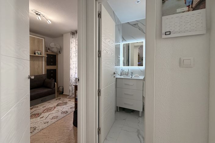 Image No.17-2 Bed Apartment for sale