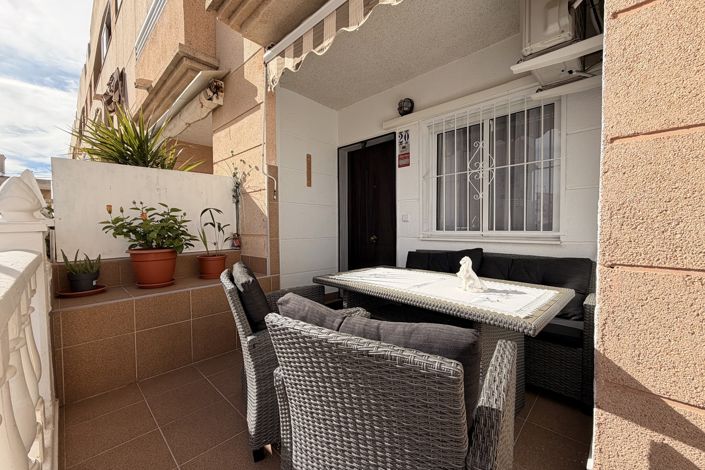 Image No.3-Appartement de 2 chambres à vendre à Torrevieja