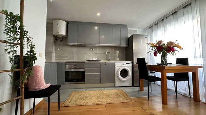 Image No.14-2 Bed Apartment for sale