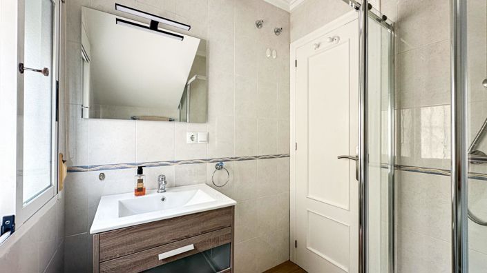 Image No.11-3 Bed Duplex for sale