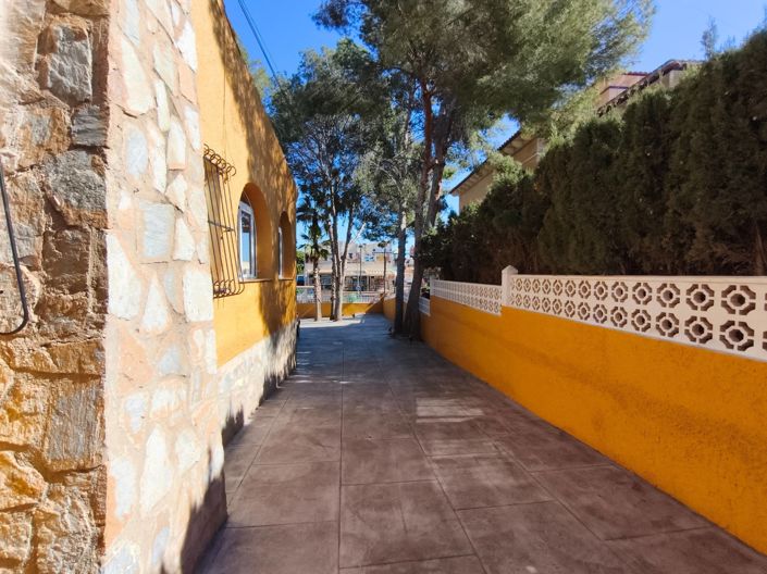 Image No.21-4 Bed Villa for sale