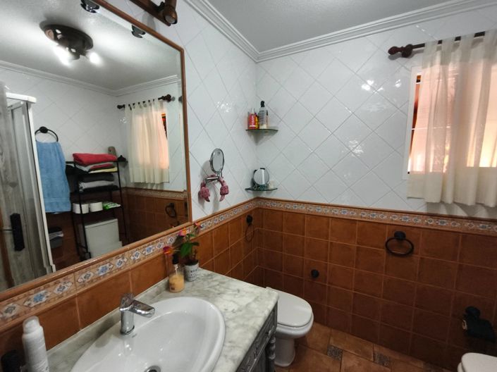 Image No.37-4 Bed Villa for sale