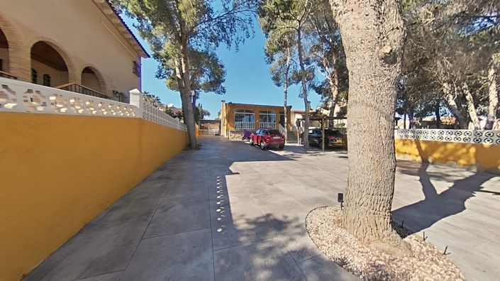 Image No.6-2 Bed Villa for sale