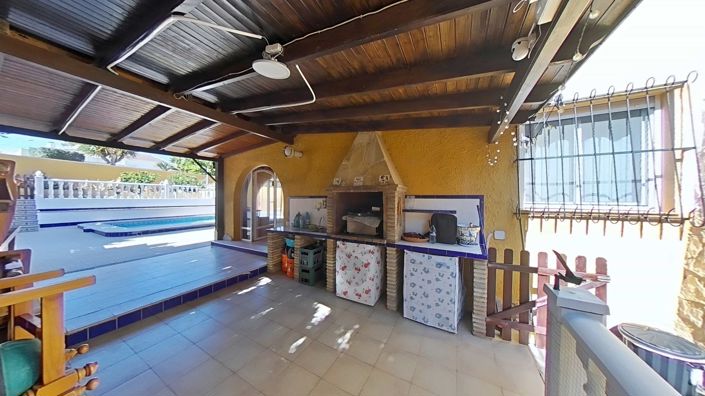 Image No.7-4 Bed Villa for sale