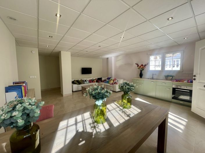 Image No.5-5 Bed Villa for sale