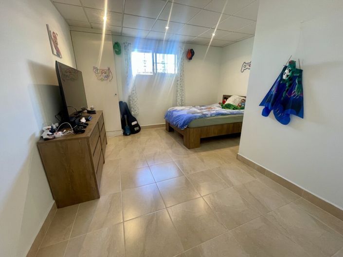 Image No.9-5 Bed Villa for sale