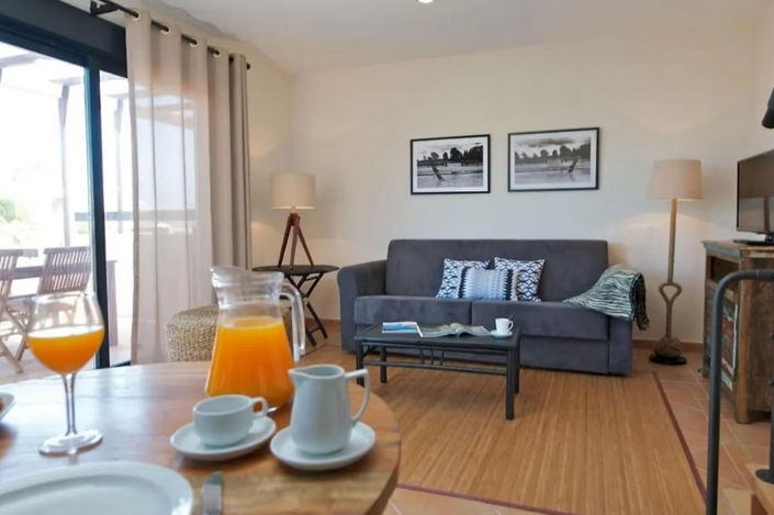 Image No.20-1 Bed House for sale