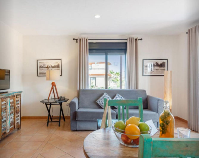 Image No.21-1 Bed House for sale