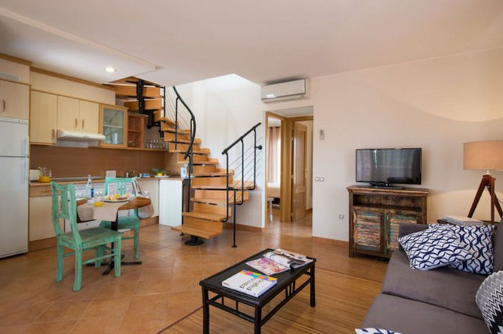 Image No.12-3 Bed House for sale