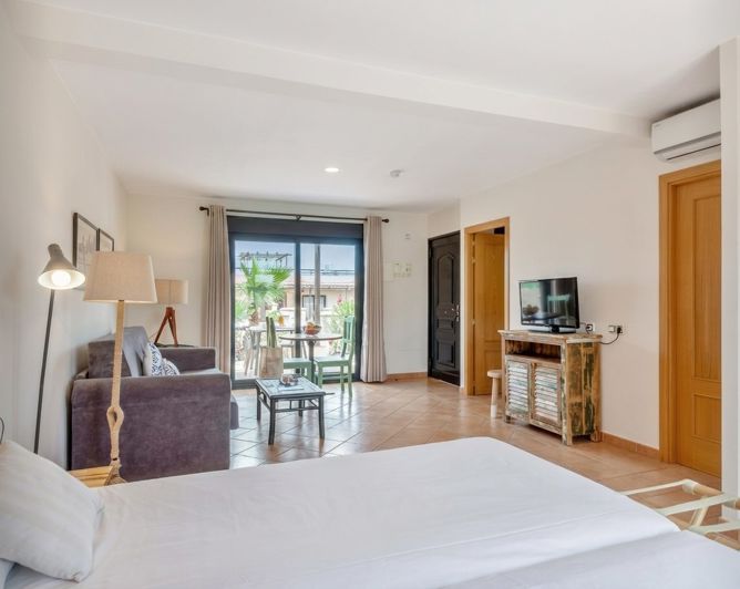Image No.27-3 Bed Villa for sale