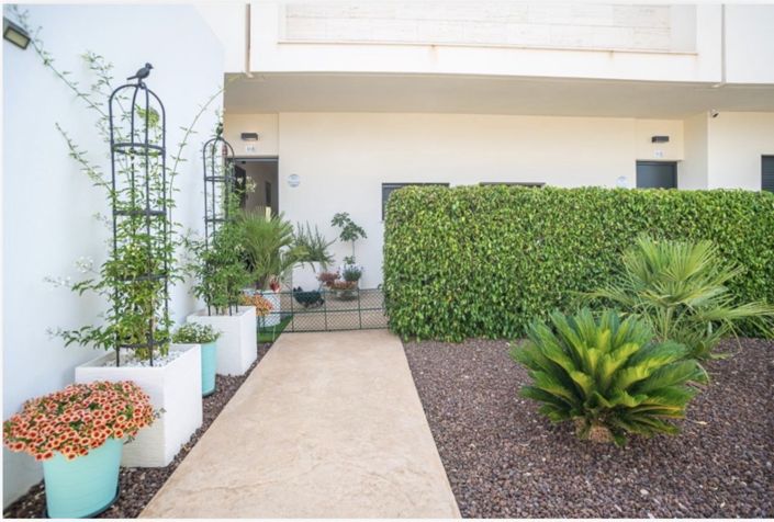 Image No.4-2 Bed House for sale