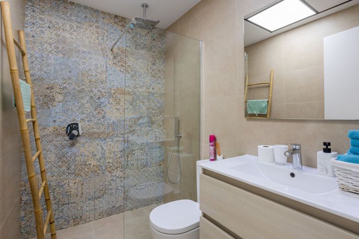 Image No.11-3 Bed Villa for sale