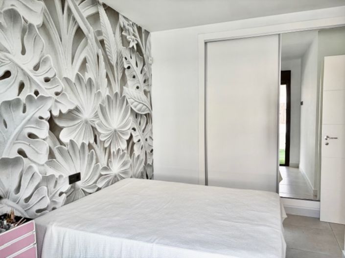 Image No.10-3 Bed Villa for sale