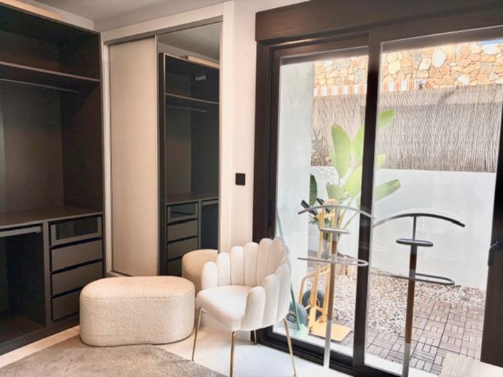 Image No.12-3 Bed Villa for sale