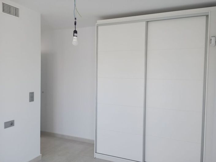 Image No.15-3 Bed Villa for sale