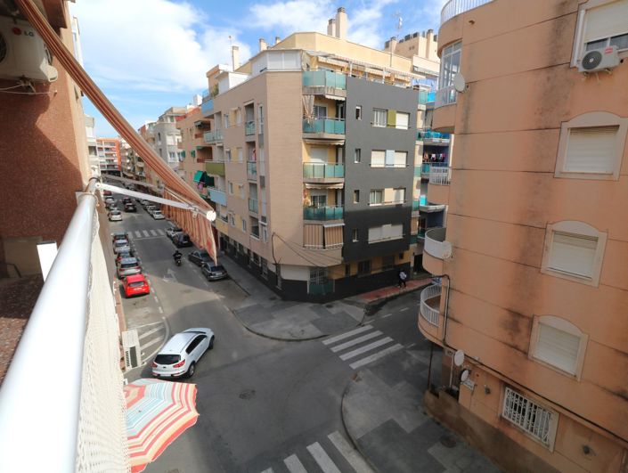 Image No.20-3 Bed Apartment for sale