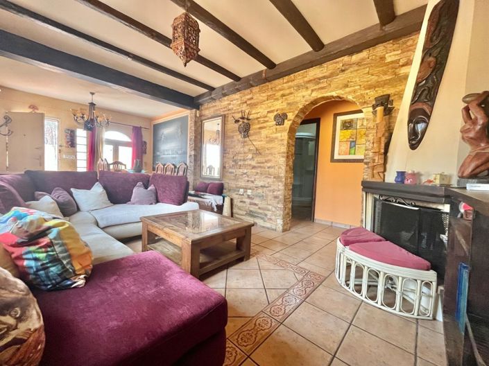 Image No.12-2 Bed Villa for sale