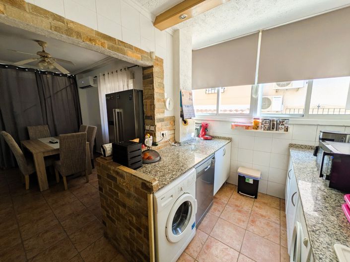 Image No.12-3 Bed Villa for sale