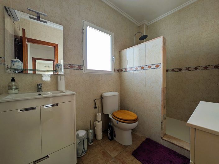 Image No.28-3 Bed Villa for sale