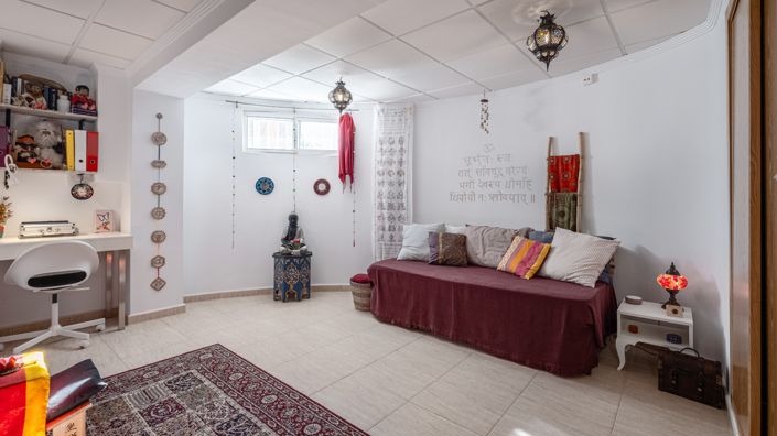 Image No.38-6 Bed Villa for sale