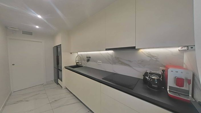 Image No.10-2 Bed House for sale