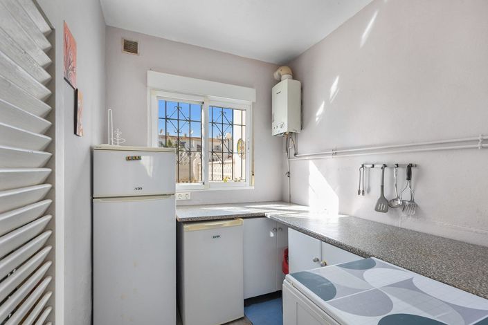 Image No.11-2 Bed Townhouse for sale