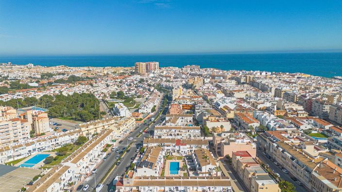 Image No.36-2 Bed Townhouse for sale