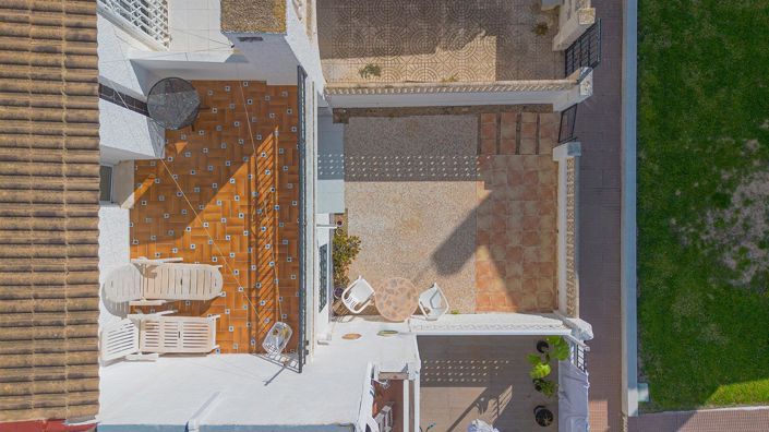 Image No.39-2 Bed Townhouse for sale