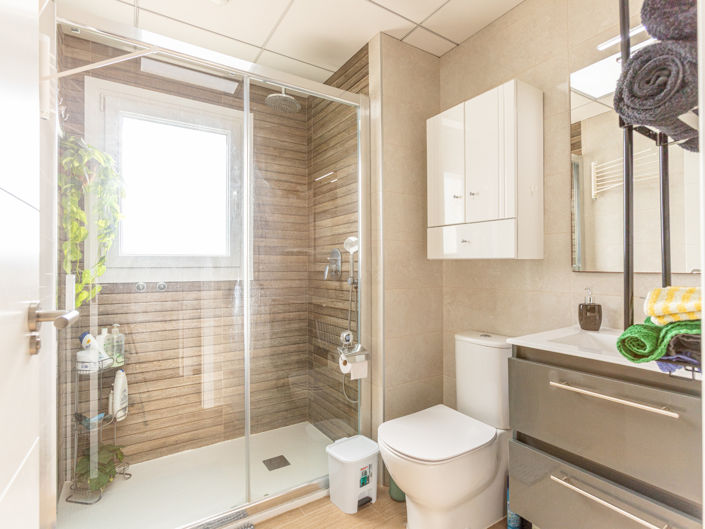 Image No.12-2 Bed Apartment for sale