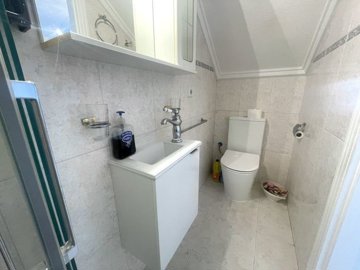 bathroom-2-csh145