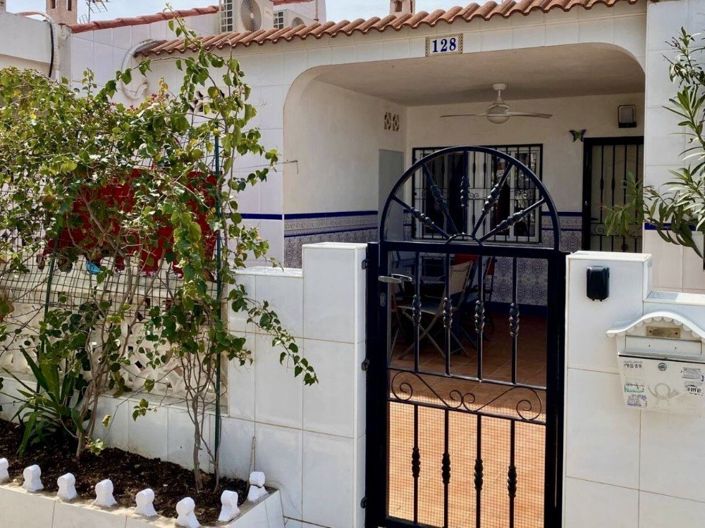 Image No.7-Maison de ville de 2 chambres à vendre à Torrevieja