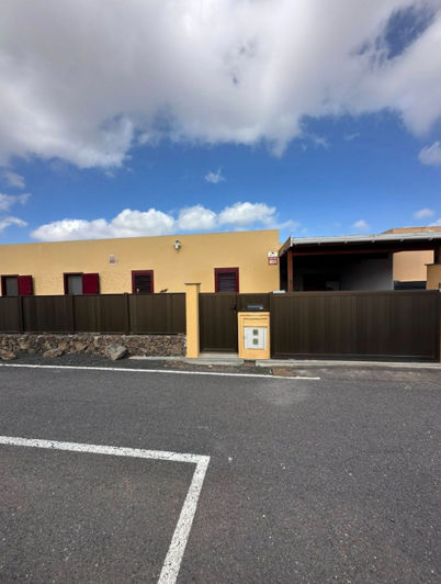 Image No.2-3 Bed House for sale