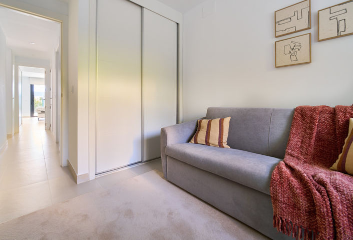 Image No.13-2 Bed Property for sale