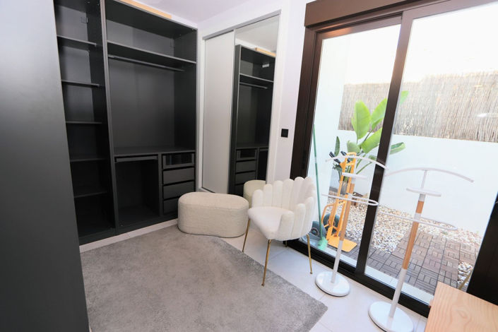 Image No.16-3 Bed House for sale