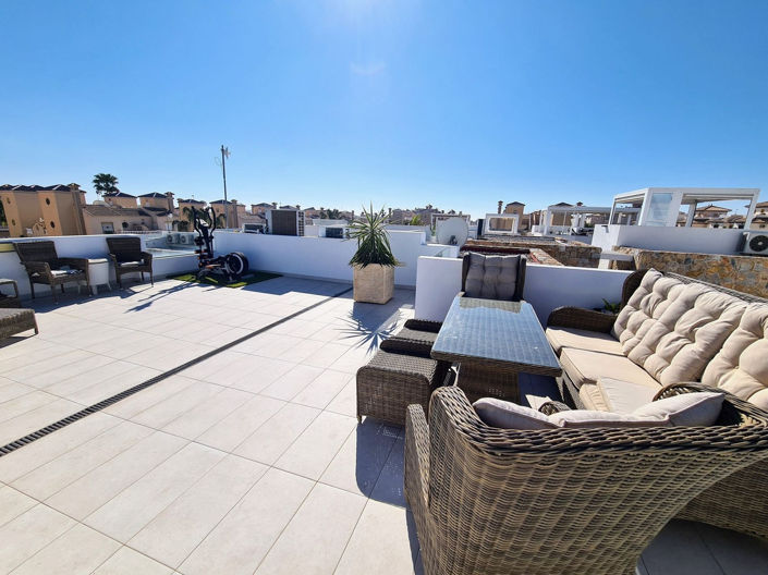 Image No.34-3 Bed House for sale