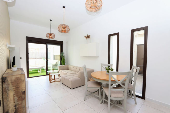 Image No.4-3 Bed House for sale