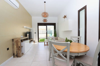 7-aa4cc561180b369757c0bb4af9886cd3