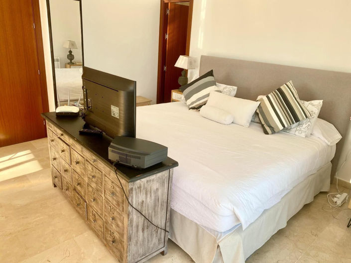 Image No.14-5 Bed Apartment for sale