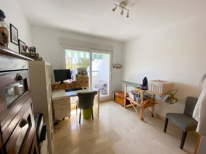 Image No.19-5 Bed Apartment for sale