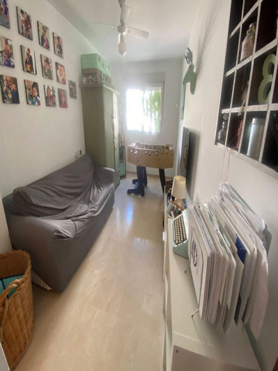 Image No.20-5 Bed Apartment for sale